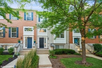 Building Photo - 133 Willey St