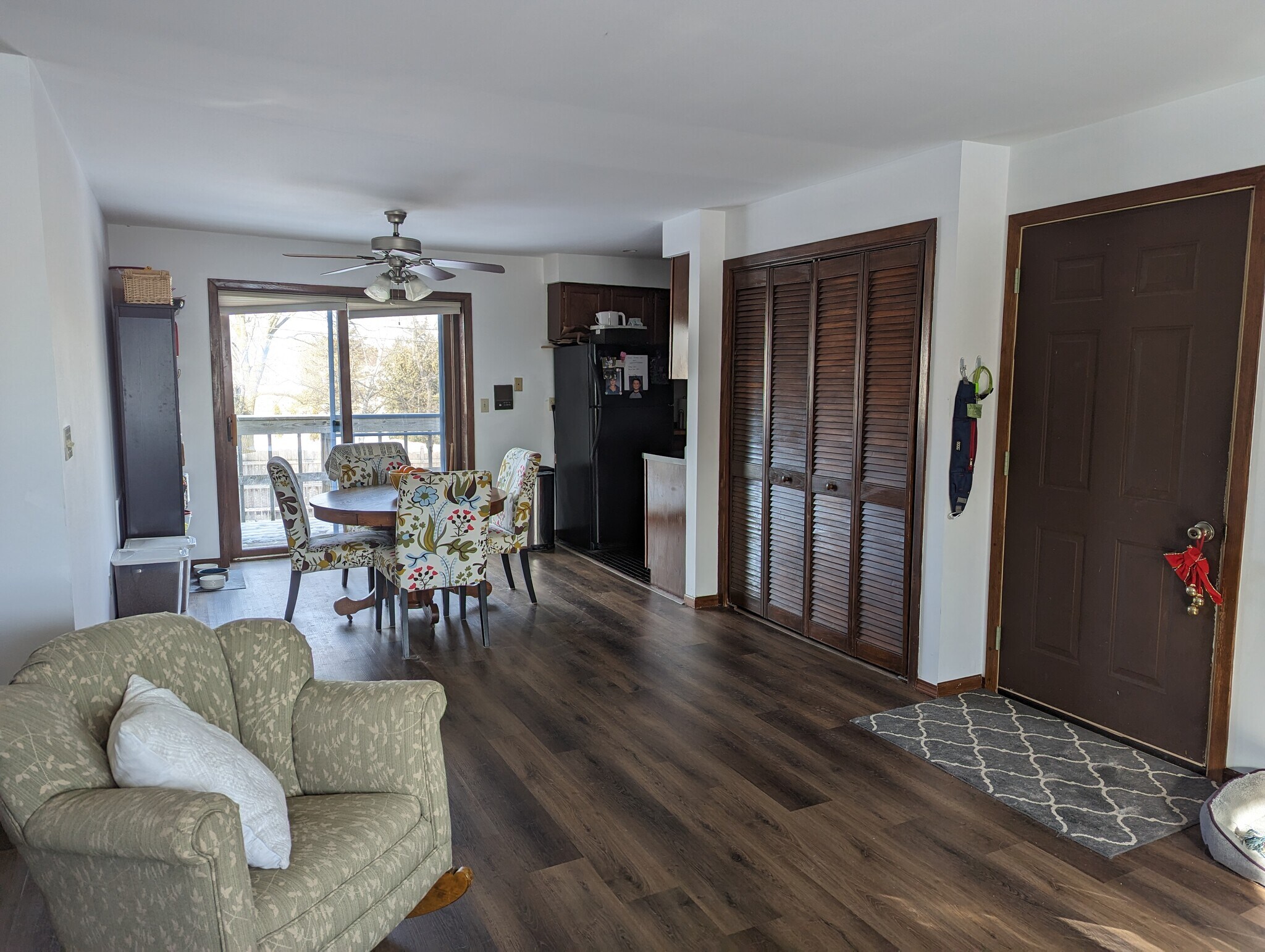 Dining Room with Patio Doors to Balcony - 6157 S 42nd St