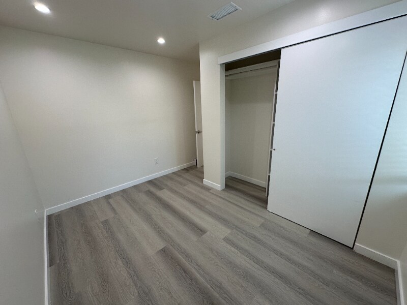 Building Photo - 2110 Gaviota Ave