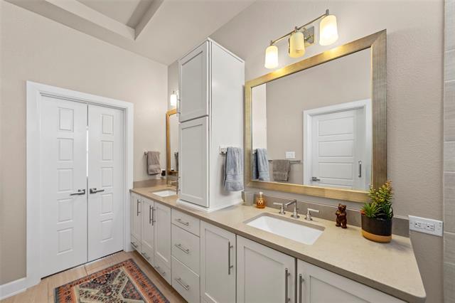 Building Photo - 762 Lacey Oaks Pl