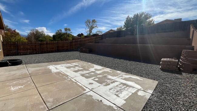 Building Photo - Lovely Home In Stonbrige Subdivision