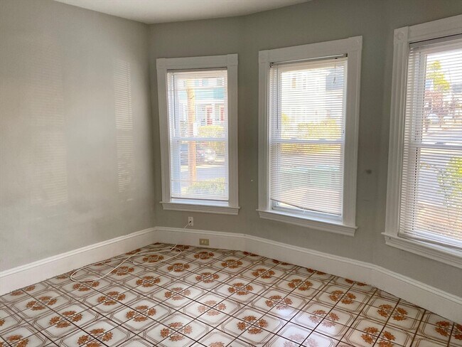 Building Photo - 45 Newbern Ave