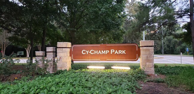 Building Photo - 6607 Tournament Dr