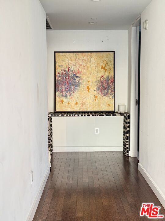 Building Photo - 6250 Hollywood Blvd