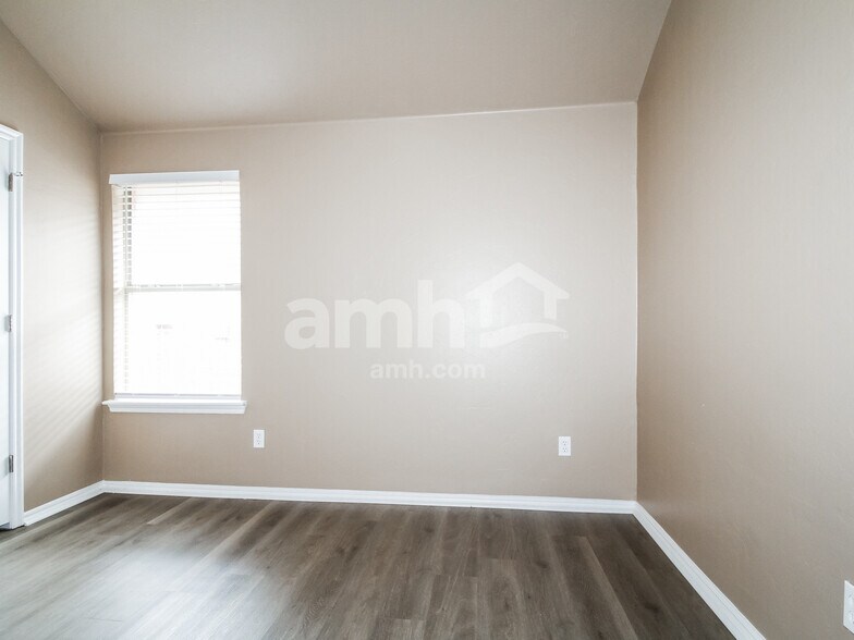 Building Photo - 4913 NW 163rd St