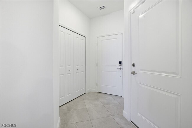 Building Photo - 14303 Pine Lodge Ln