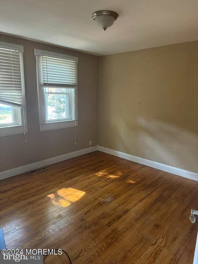 57 Hadley Ave 57 Hadley Ave Toms River NJ 08753 Apartment Finder