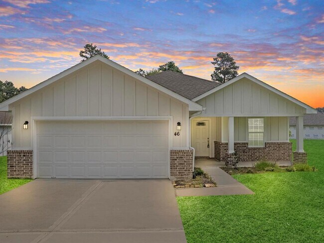 Building Photo - 46 Fairway Dr