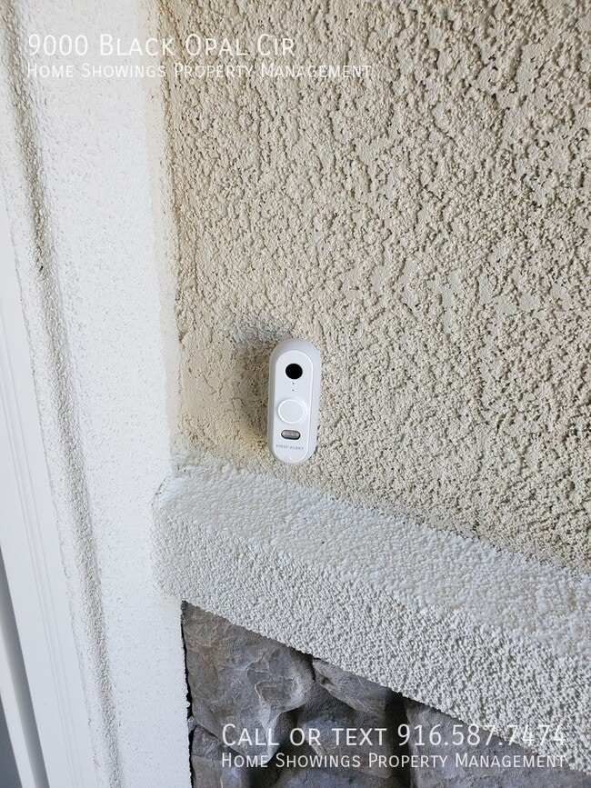 Building Photo - 9000 Black Opal Cir