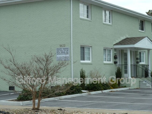 Building Photo - 9628-9632 12th Bay St