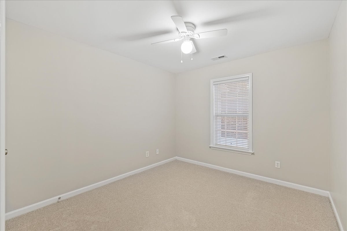 Building Photo - 120 Gatwick Ct