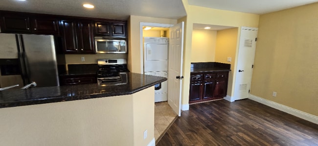 Building Photo - 3965 Nobel Dr