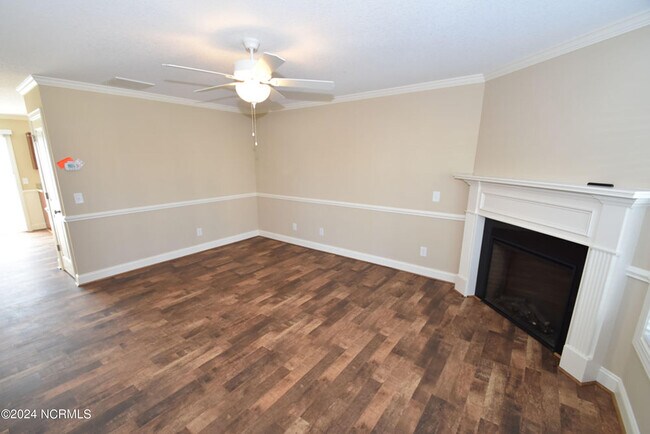 Building Photo - 120 Chandler Dr