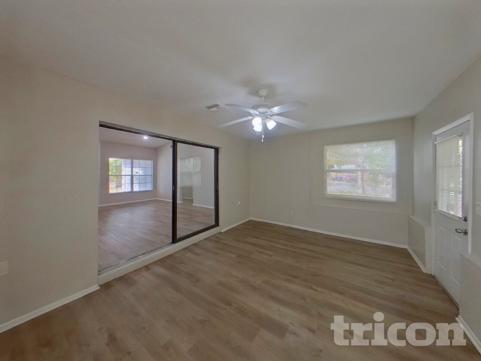 Building Photo - 1203 70th Dr E