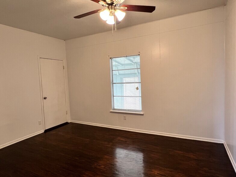 Building Photo - 131 Haynes Ave