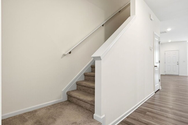 Building Photo - 307 Spaight Acrs Wy