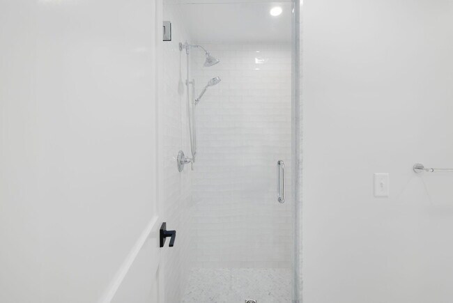 Building Photo - 35 Anchor Way
