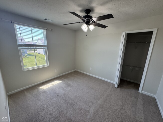 Building Photo - 204 Dietz Dr