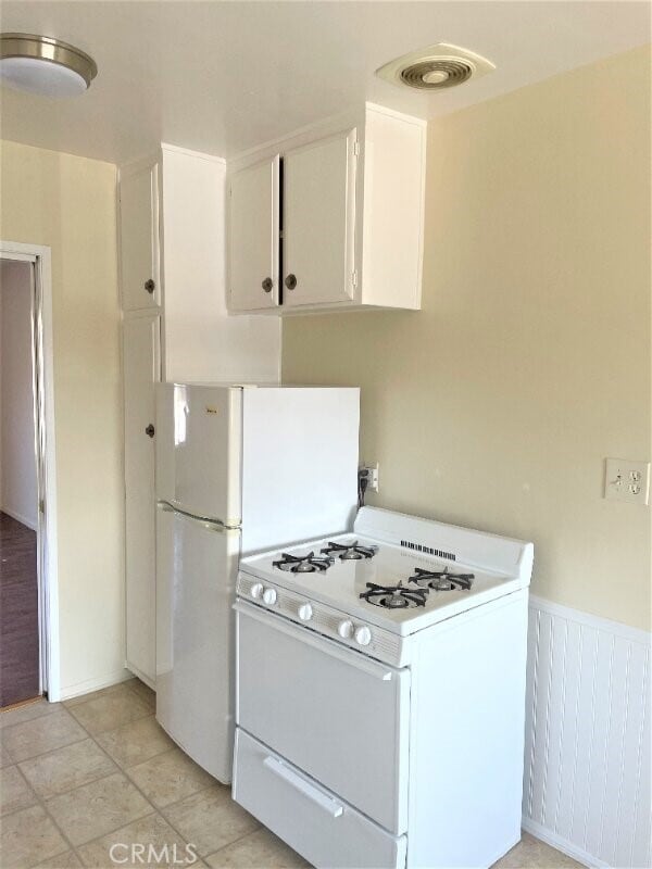 Building Photo - 2115 Placentia Ave