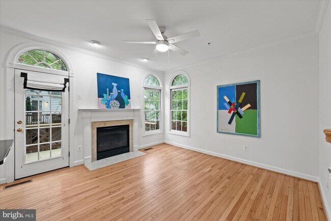 Building Photo - 5015 Waple Ln
