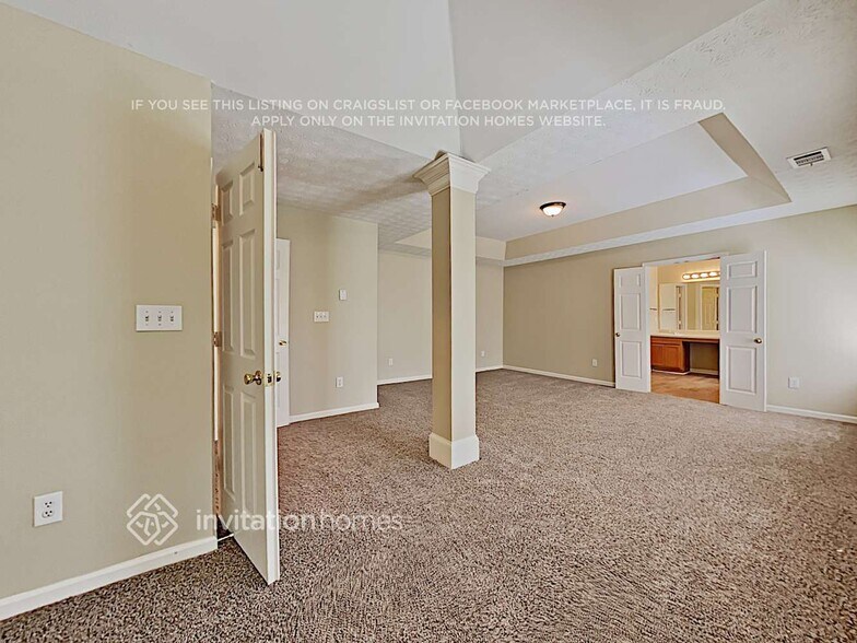 Building Photo - 320 Birchmere Close SW