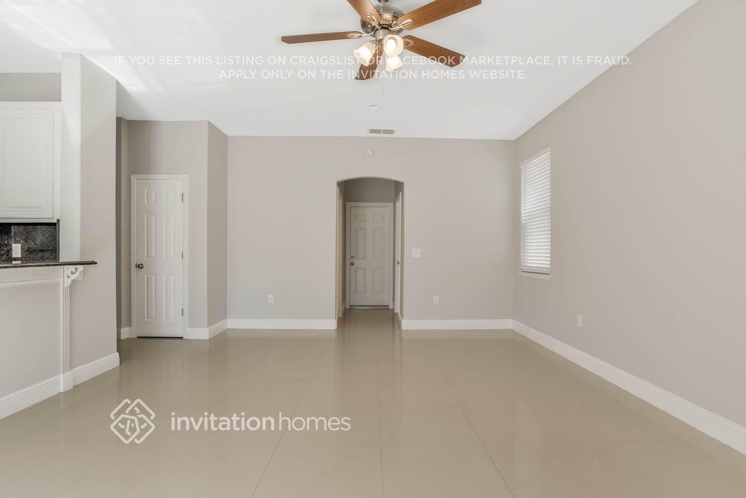 Building Photo - 1146 Lake Biscayne Way