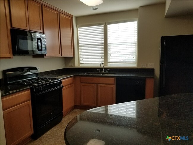 Building Photo - 334 Trestle Tree