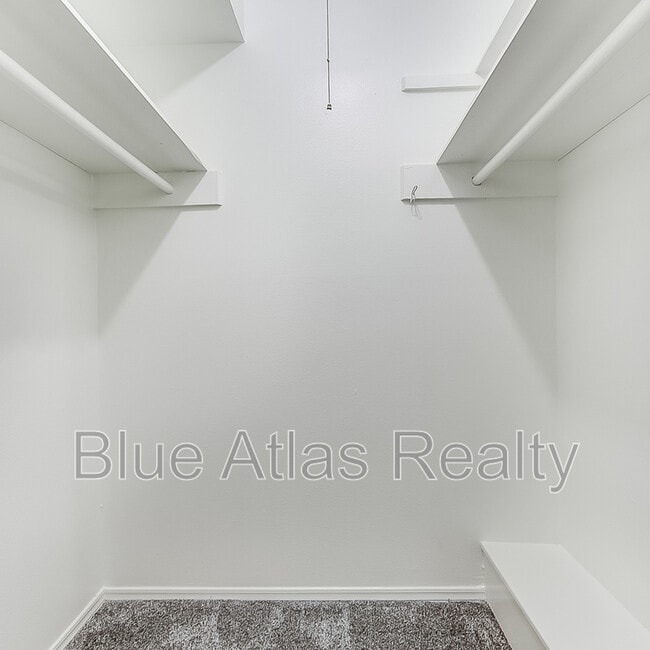 Building Photo - 3903 Hawthorne Ave