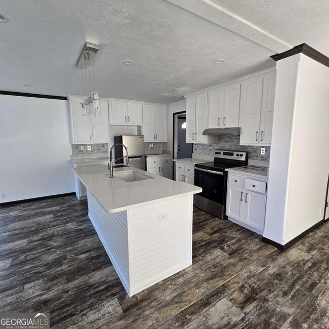 Building Photo - 51 E Cardinal Ln