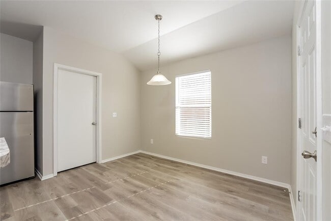 Building Photo - 5713 Gadwall Rd