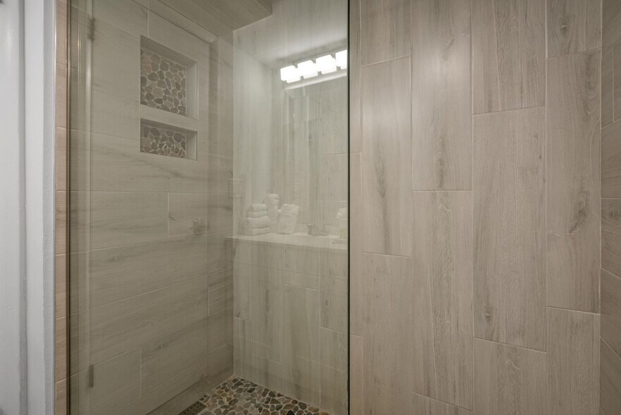 Building Photo - 5700 Bonita Beach Rd SW