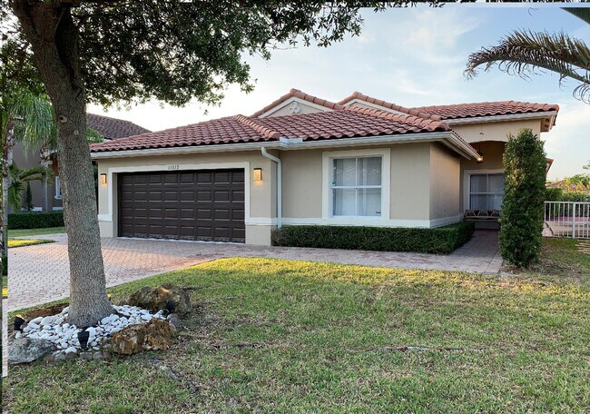 Building Photo - 13329 SW 144th Ter