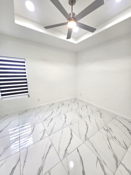 Building Photo - 3201 Magdalena St