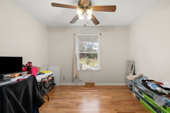 Building Photo - 117 Crazy Horse Trail