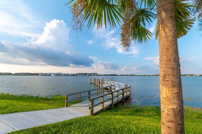 Building Photo - Brand New 3-Bed 2.5-Bath Town Home with La...