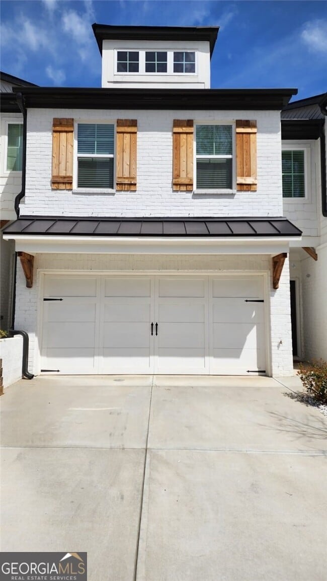 Building Photo - 300 Auburn Valley Wy