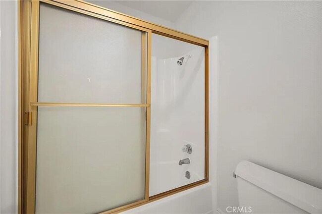 Building Photo - 278 N Wilshire Ave