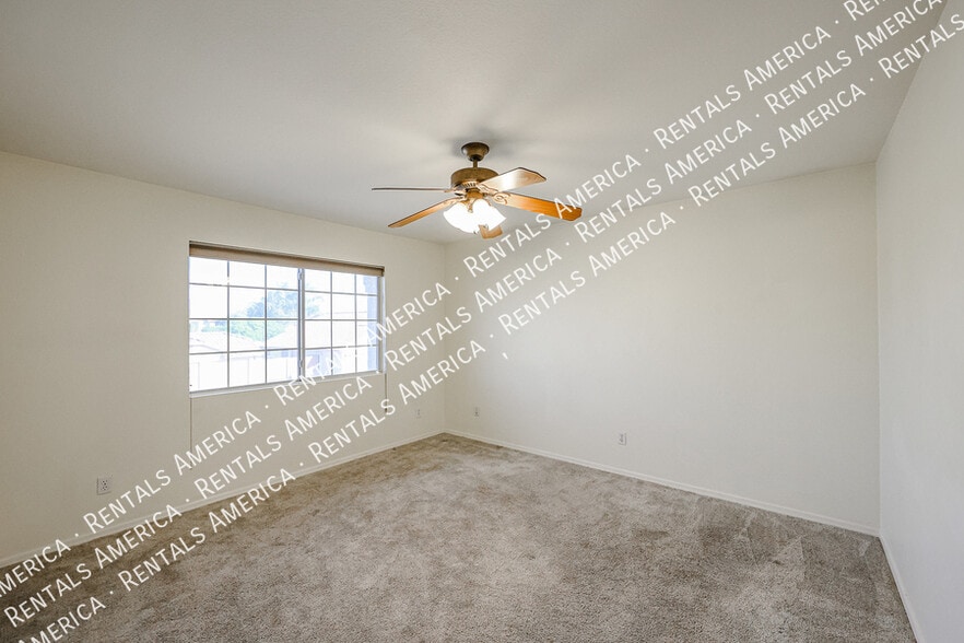 Building Photo - 5839 W Beryl Ave