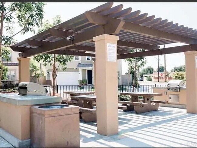 Building Photo - Modern Coastal Living in South San Diego — 2 Miles from the Beach