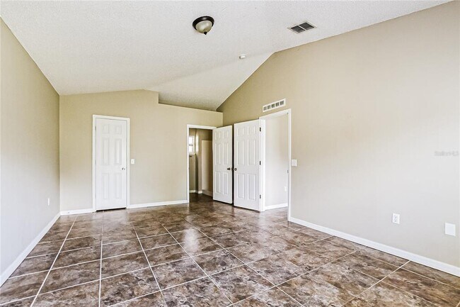 Building Photo - 822 Del Prado Dr