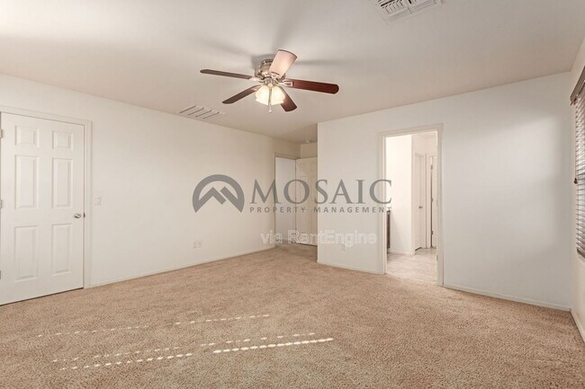 Building Photo - 40254 W Molly Ln