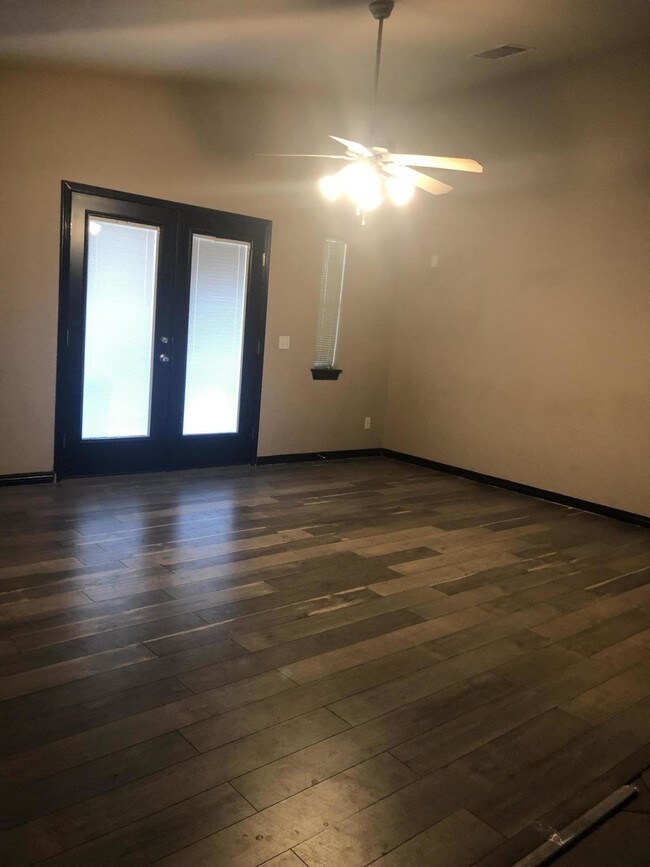 Building Photo - 12717 Tierra Roman Dr