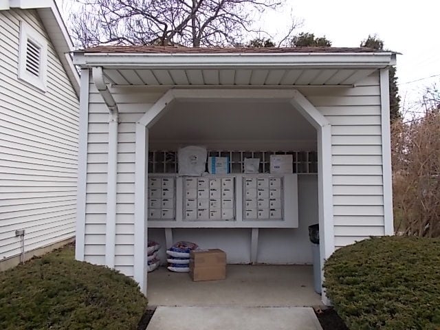 Building Photo - 28140 Detroit Rd