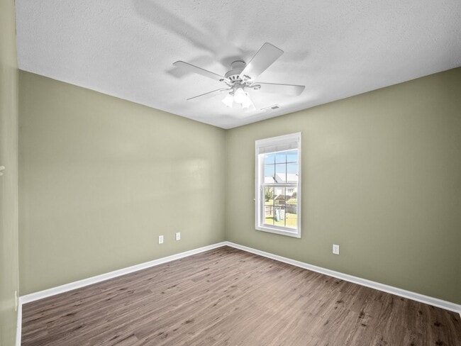 Building Photo - Welcome to Hyannis Court!