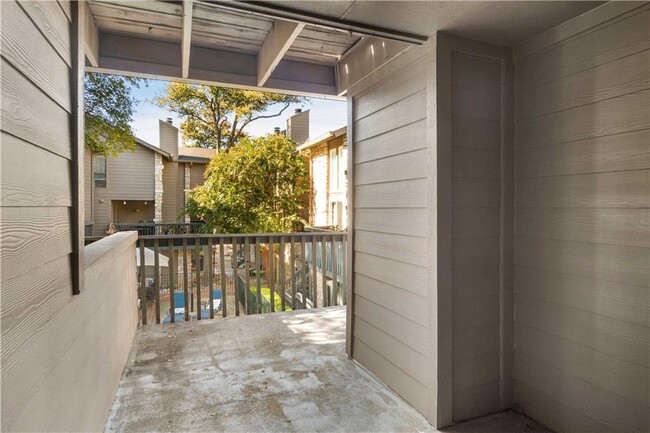 Building Photo - 3627 Menchaca Rd