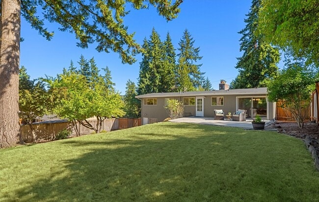 Building Photo - 12634 SE 30th St