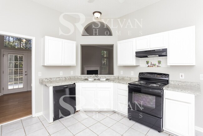 Building Photo - Coming HOME never felt so good!