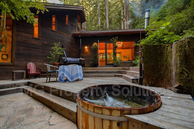 Building Photo - 7079 Lucas Valley Rd