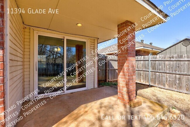 Building Photo - 11394 Glade Ave