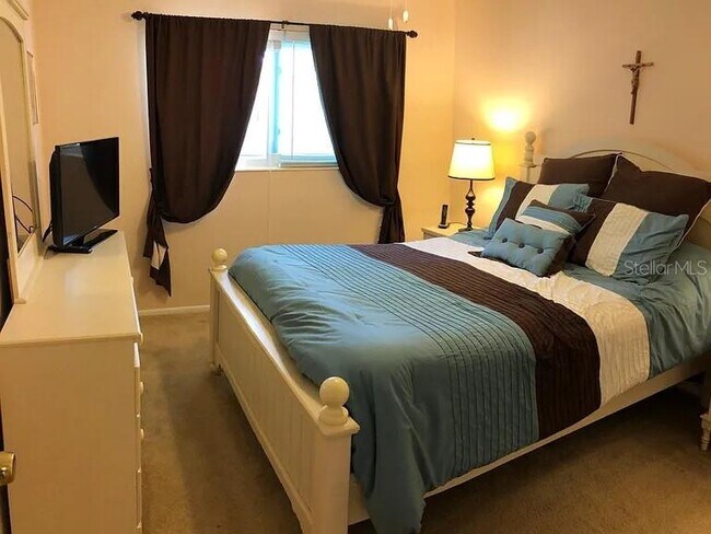 Building Photo - 2071 Australia Way W